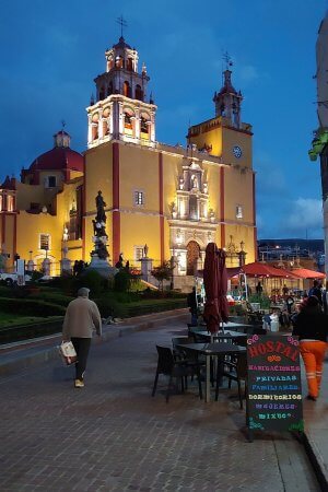 small expat community in Guanajuato Mexico