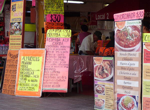 eating for cheap in central Mexico 