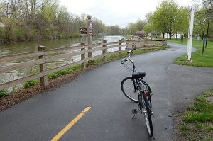 Erie Canal bike trail