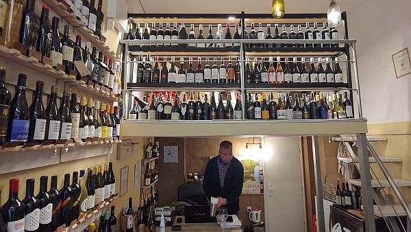 Tempus Vini wine shop tasting Sofia