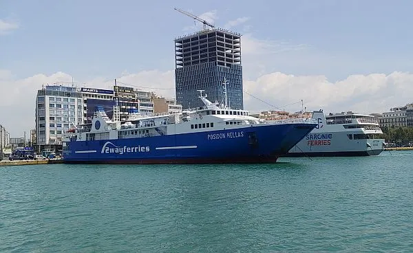 transportation in Greece by ferries