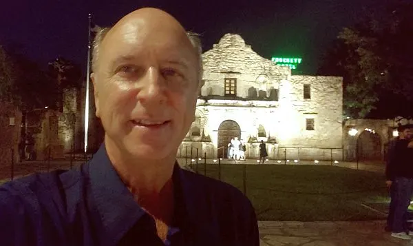 Free San Antonio attractions: Tim Leffel at the Alamo