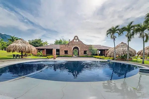 investing abroad in foreign homes